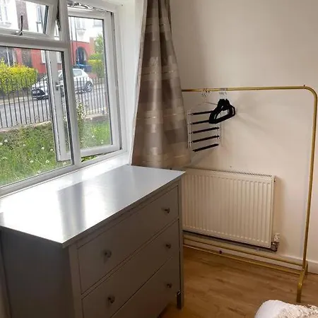 Luxury 2 Bedroom Apartment, Parking, Few Minutes Walk From Wembley Stadium London Exterior photo